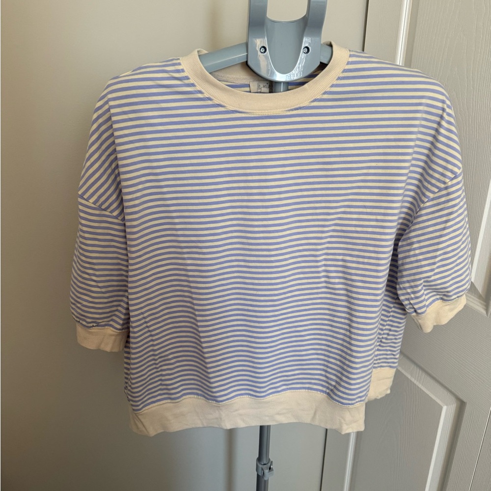 ⭐️ Striped Lilac and Cream Top- Size Large
